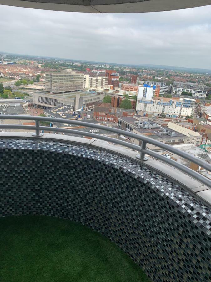 Luxury Panoramic Balcony Swindon Central ภายนอก รูปภาพ