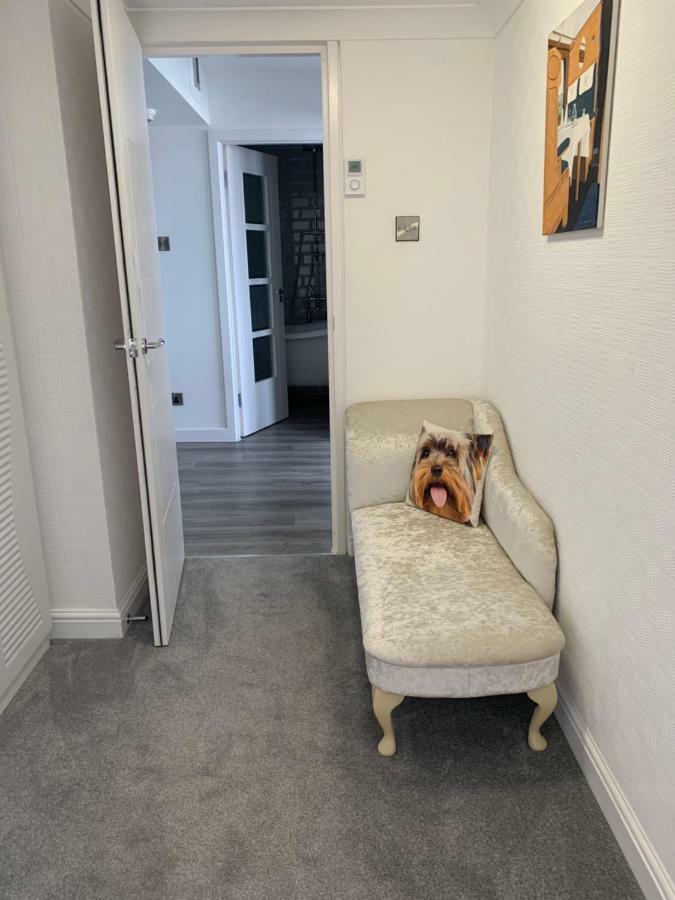 Luxury Panoramic Balcony Swindon Central ภายนอก รูปภาพ